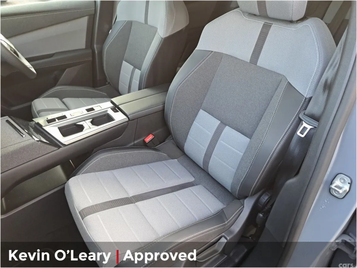Opel Grandland SUV, Petrol Hybrid, 2026, Grey