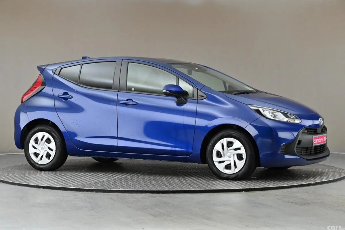 Toyota Aqua Hatchback, Petrol Hybrid, 2022, Blue
