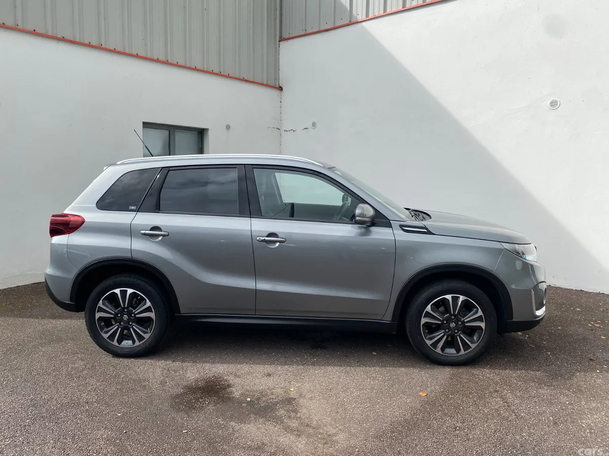 Suzuki Vitara SUV, Petrol, 2023, Grey