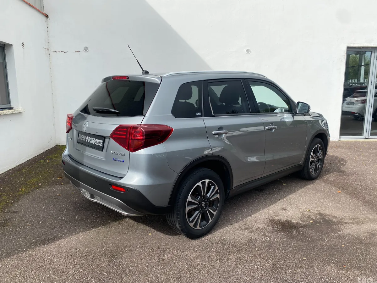 Suzuki Vitara SUV, Petrol, 2023, Grey