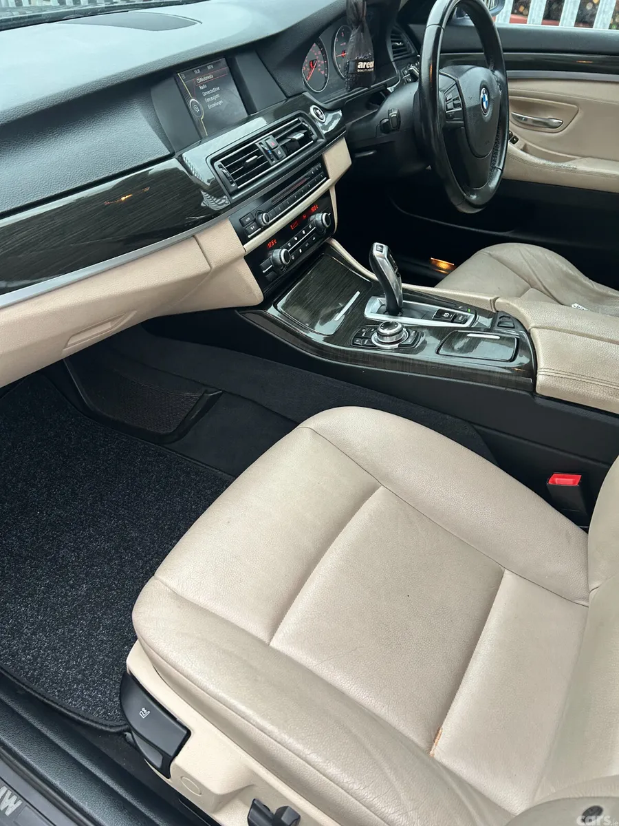 BMW 5-Series Saloon, Diesel, 2010, Blue