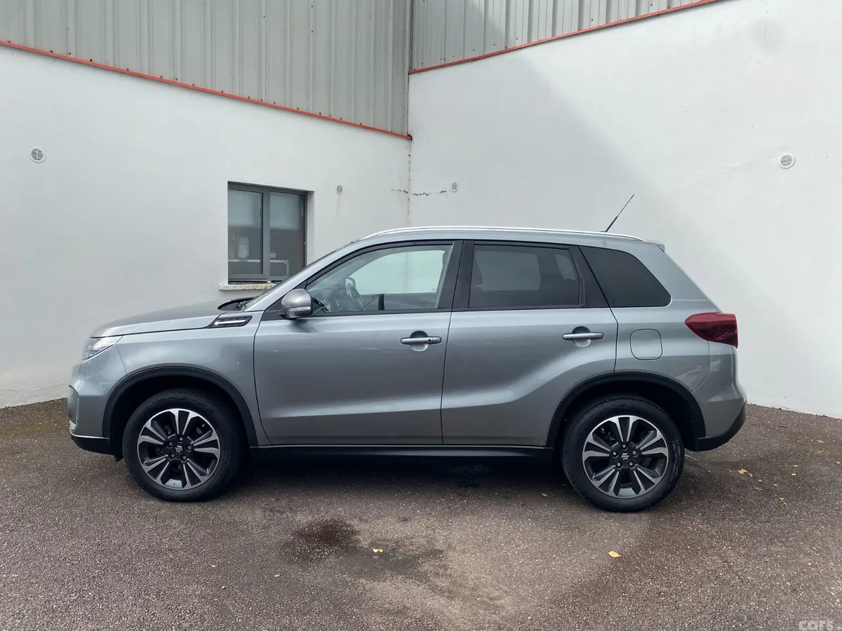 Suzuki Vitara SUV, Petrol, 2023, Grey