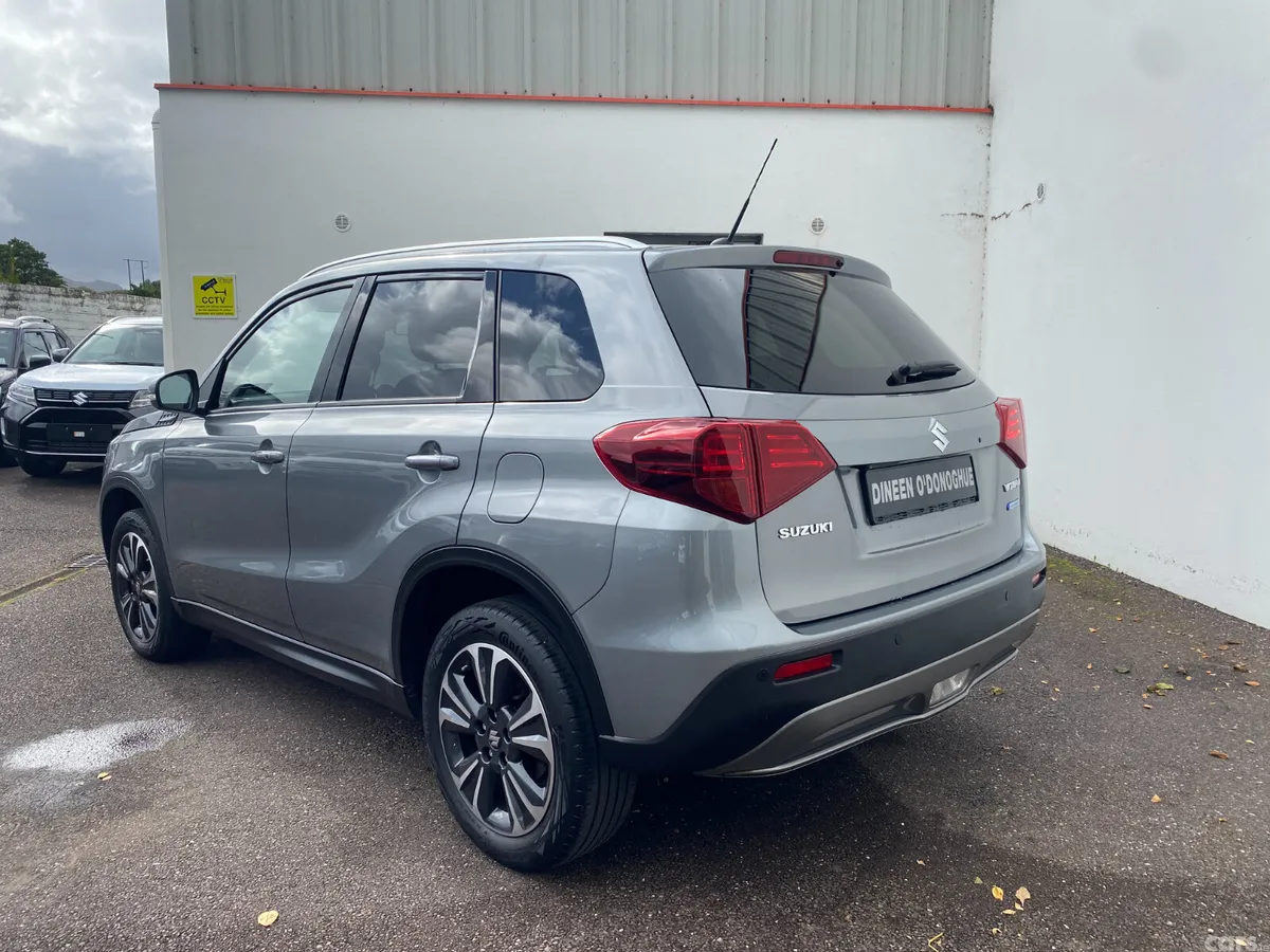 Suzuki Vitara SUV, Petrol, 2023, Grey