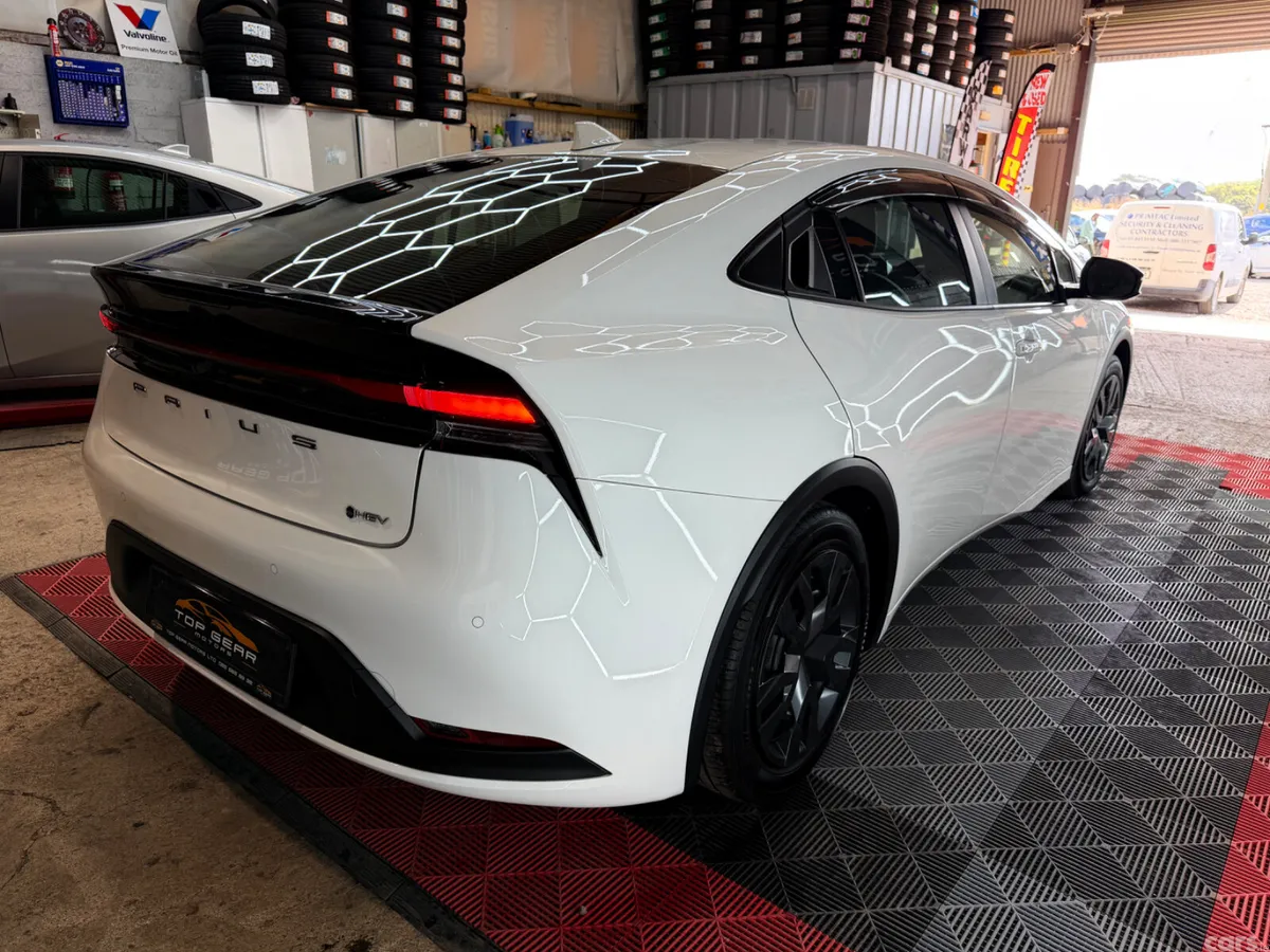 Toyota Prius Saloon, Petrol Hybrid, 2024, White