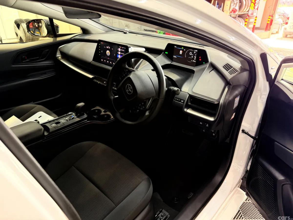 Toyota Prius Saloon, Petrol Hybrid, 2024, White