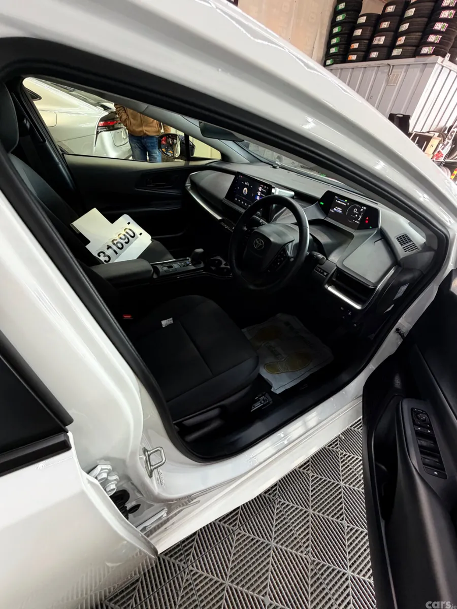 Toyota Prius Saloon, Petrol Hybrid, 2024, White