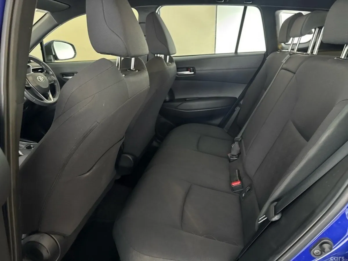 Toyota Corolla Cross Hatchback, Petrol Hybrid, 2024, Blue