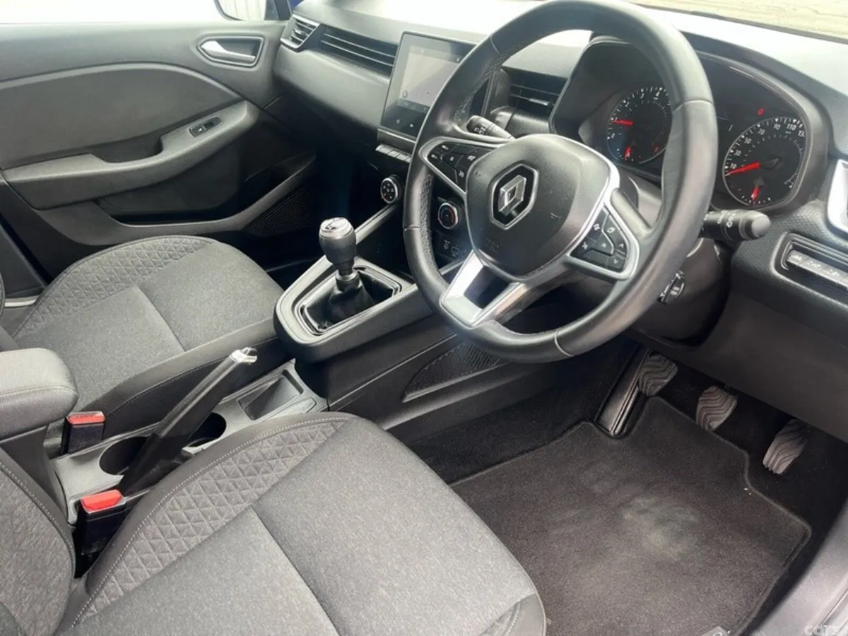 Renault Clio Hatchback, Petrol, 2022, Blue