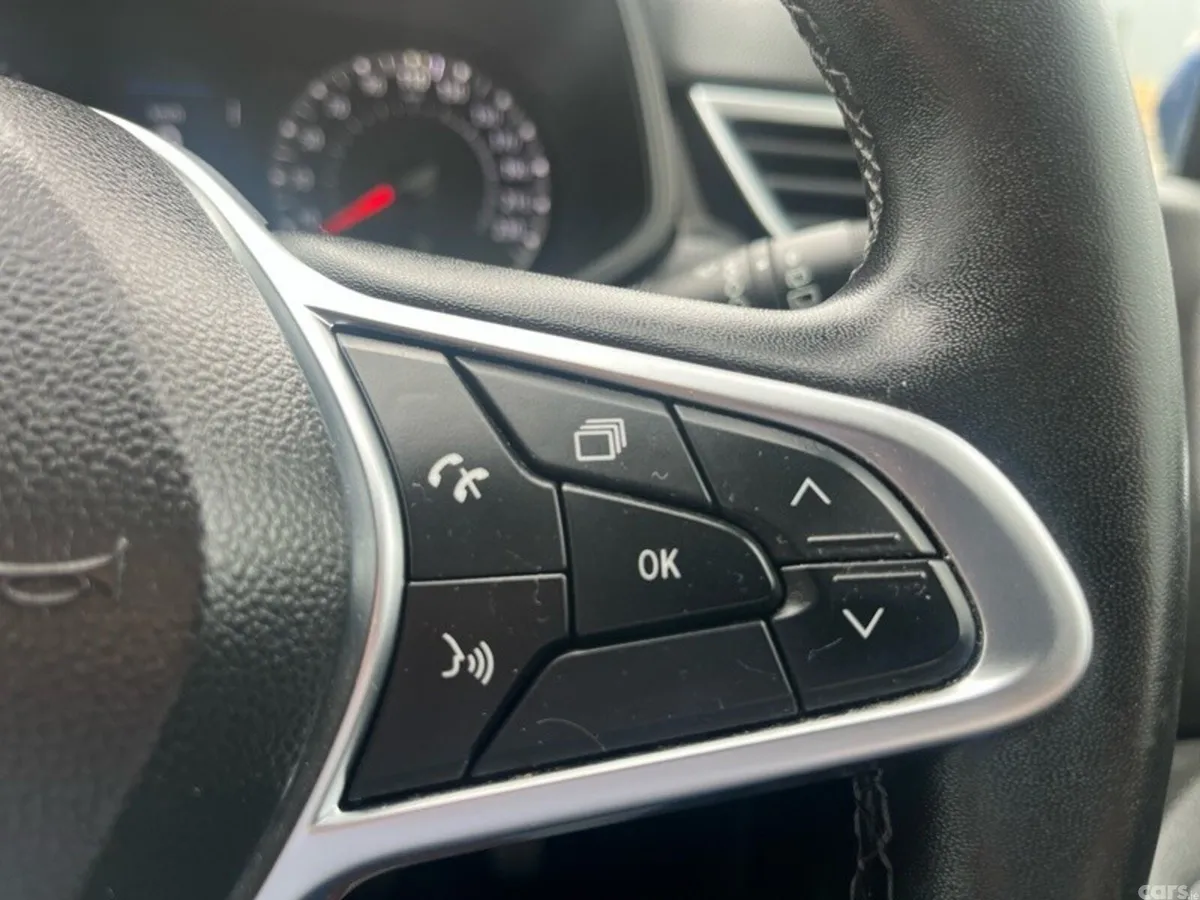 Renault Clio Hatchback, Petrol, 2022, Blue