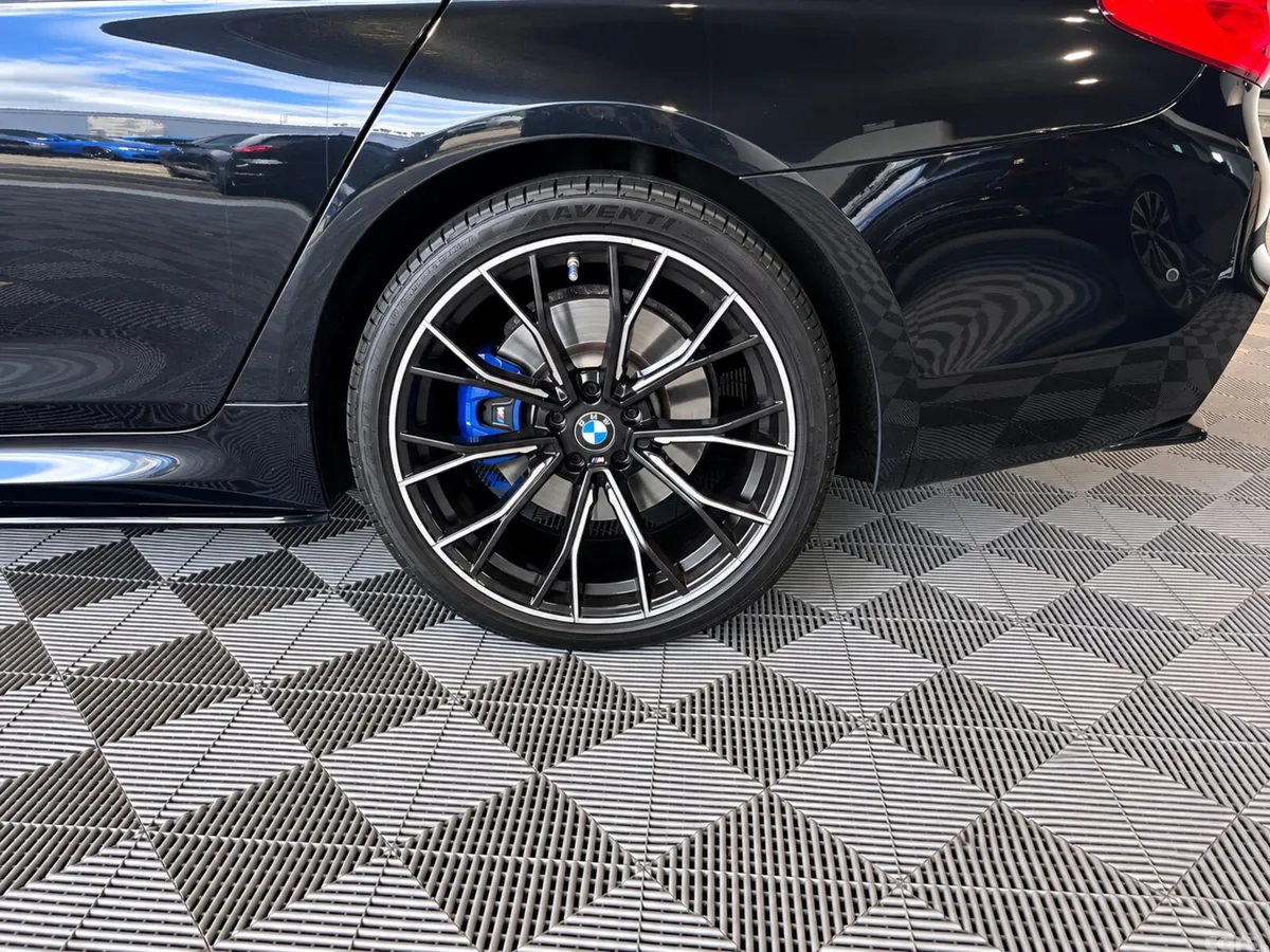 BMW 5-Series Saloon, Petrol Plug-in Hybrid, 2018, Black