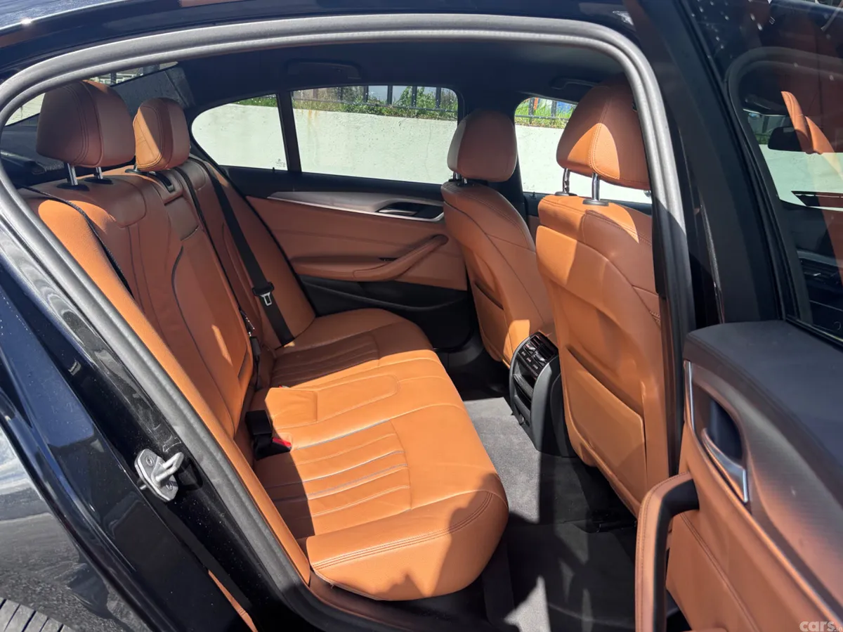 BMW 5-Series Saloon, Petrol Plug-in Hybrid, 2018, Black