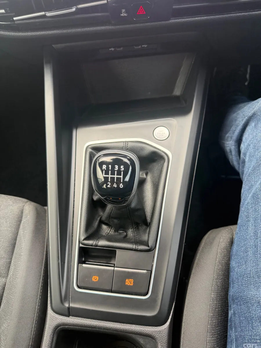Volkswagen Golf Hatchback, Diesel, 2023, Blue