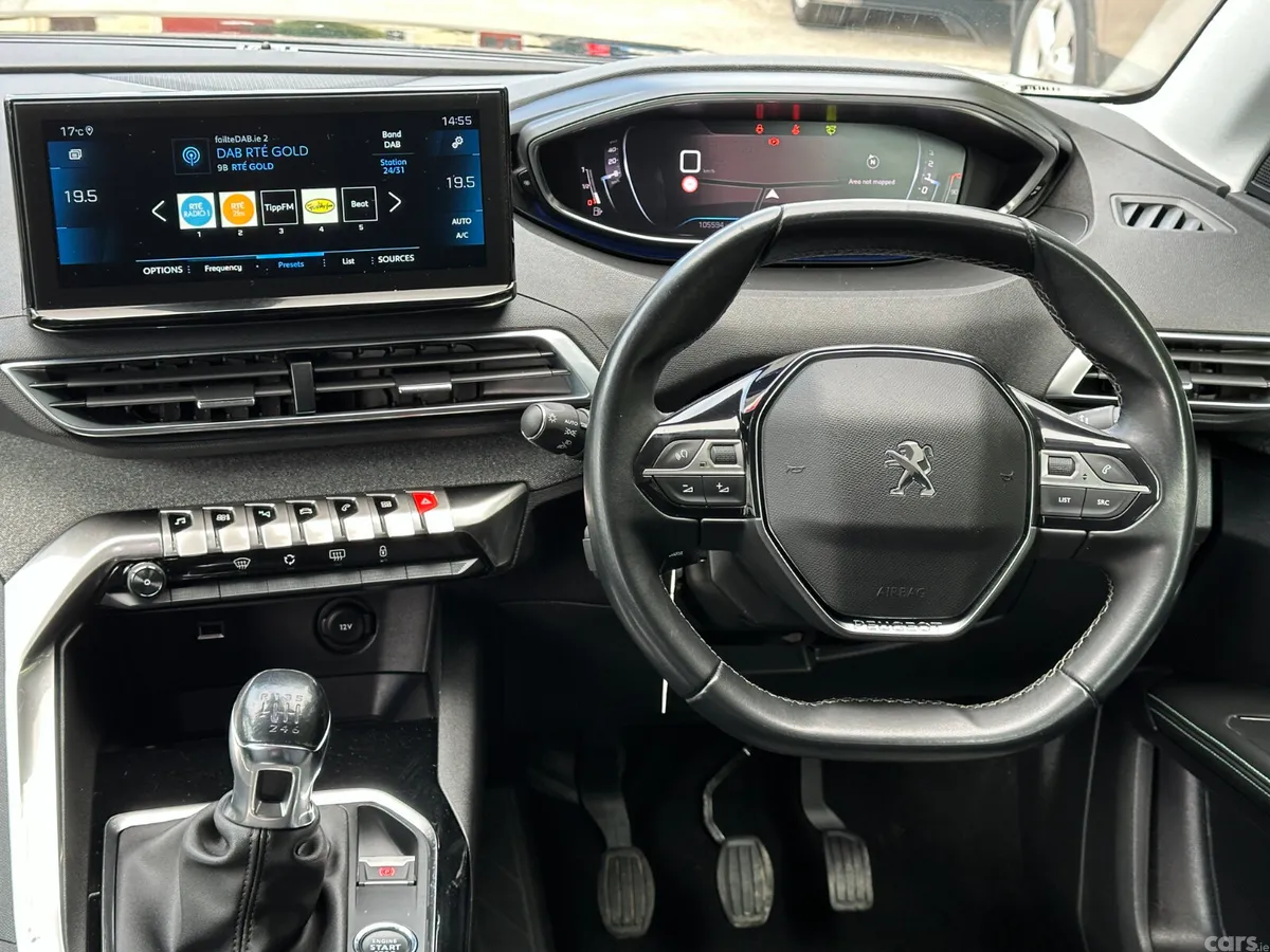 Peugeot 5008 MPV, Diesel, 2021, Black