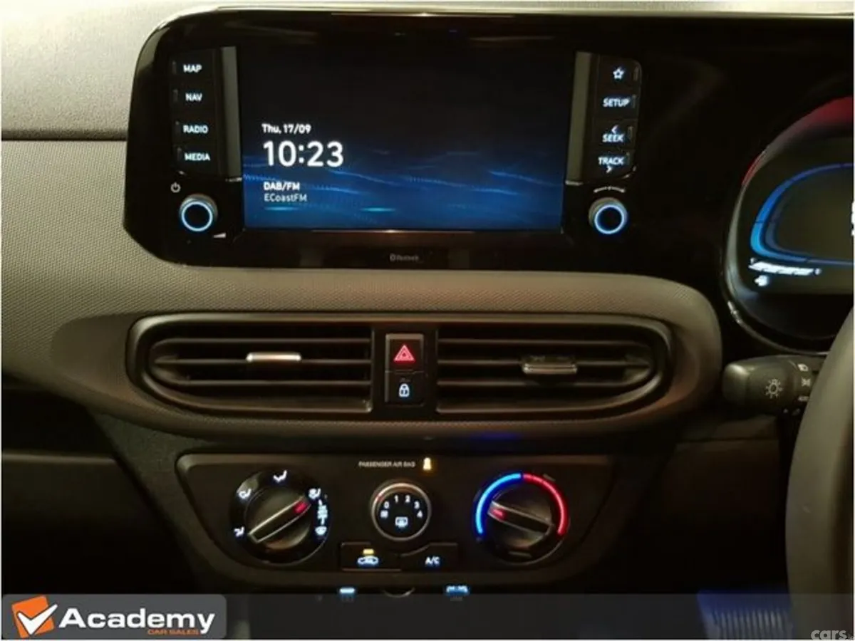 Hyundai i10 Hatchback, Petrol, 2025, White