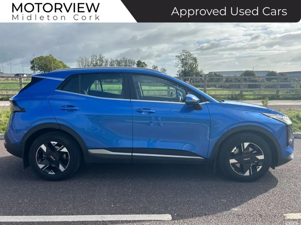 Kia Sportage SUV, Diesel Hybrid, 2026, Blue
