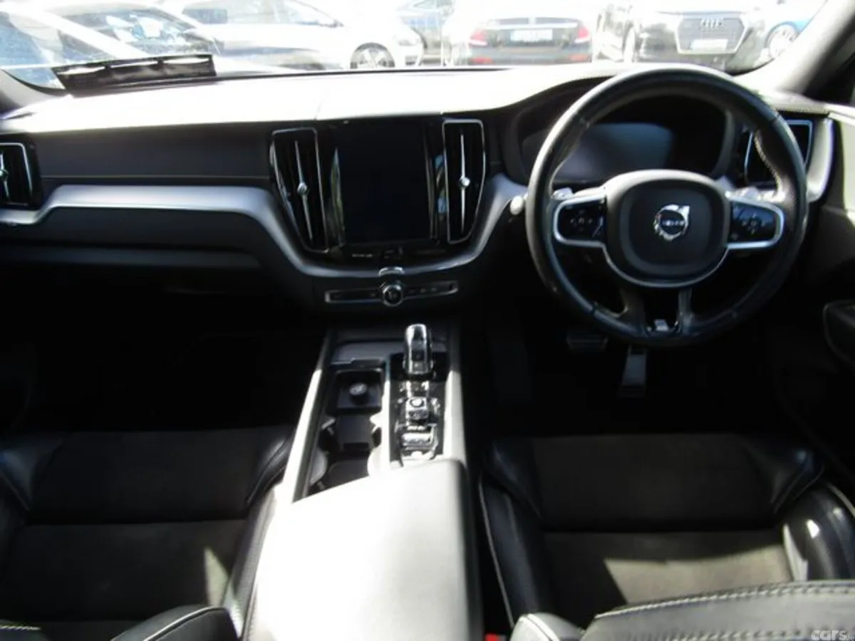 Volvo XC60 Estate, Petrol Plug-in Hybrid, 2018, White