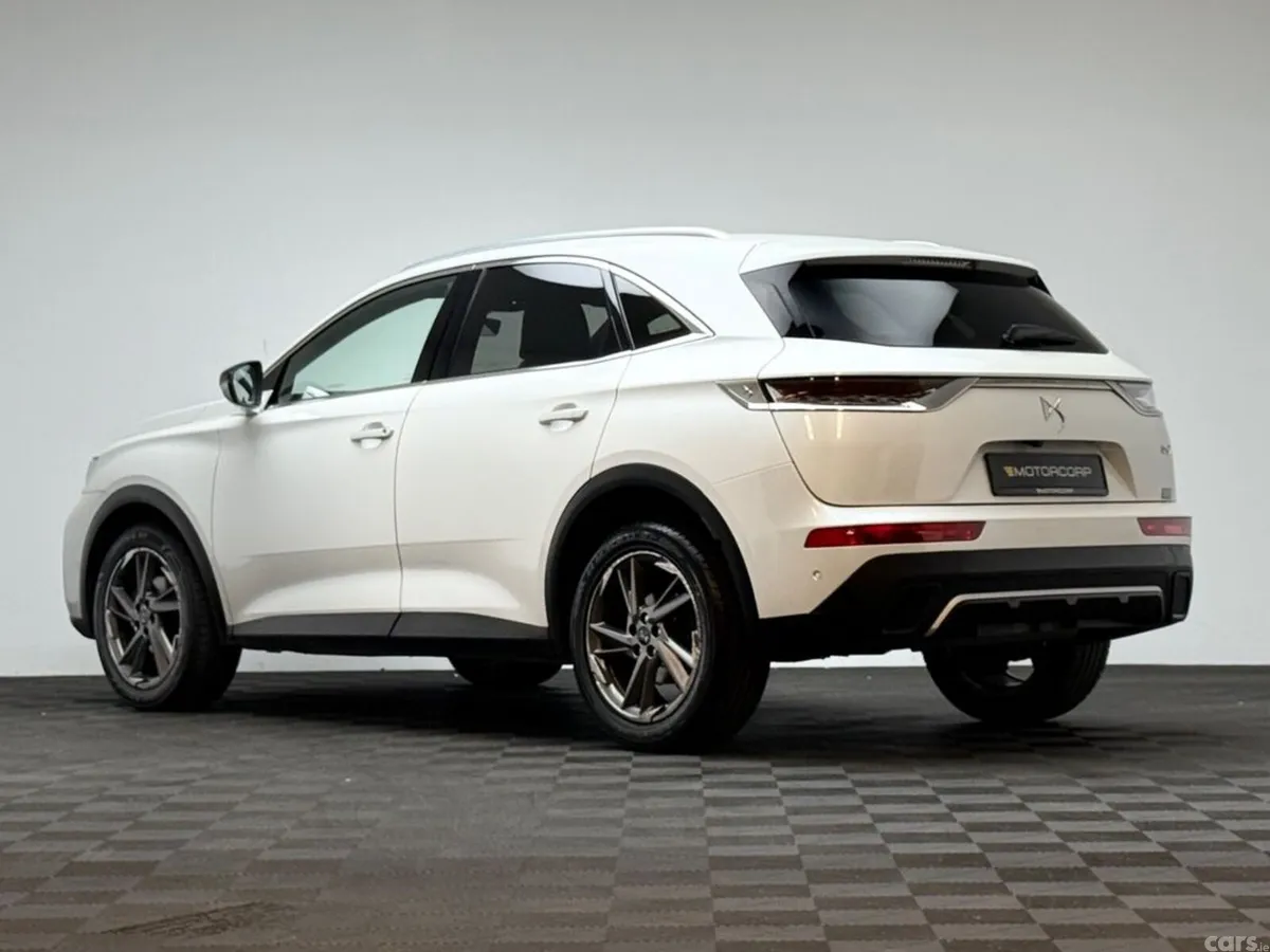 DS Automobiles DS 7 SUV, Petrol, 2022, White