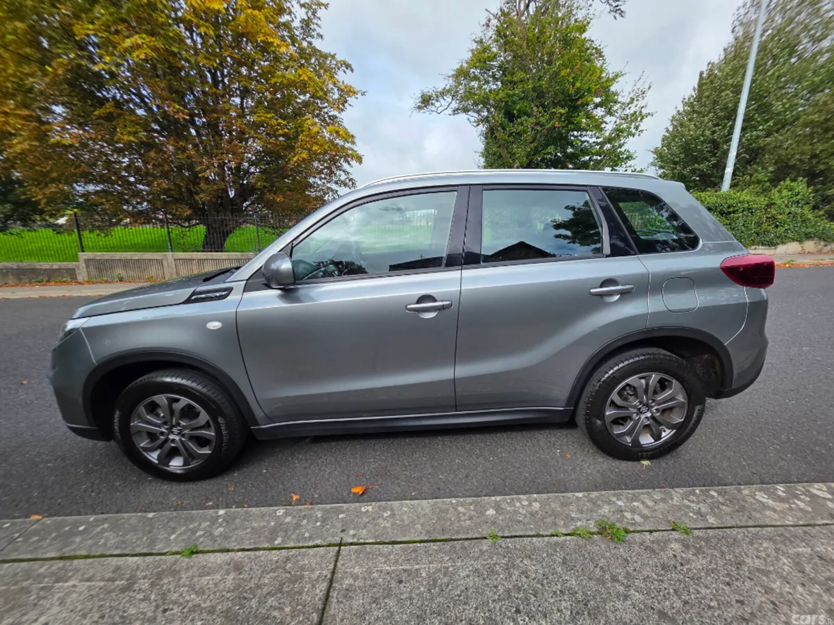 Suzuki Vitara Hatchback, Petrol, 2021, Grey