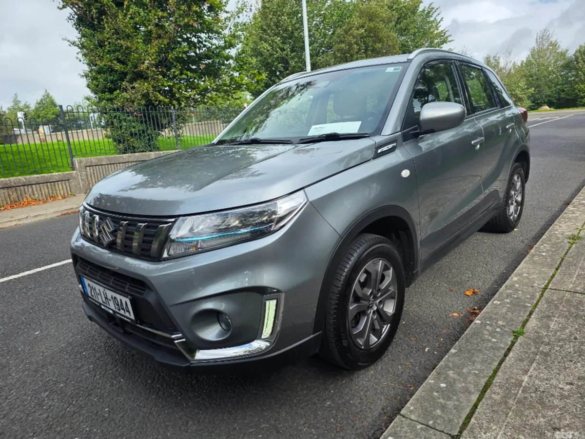 Suzuki Vitara Hatchback, Petrol, 2021, Grey
