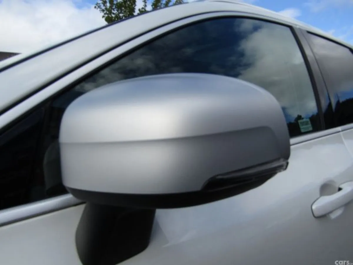 Volvo XC60 Estate, Petrol Plug-in Hybrid, 2018, White
