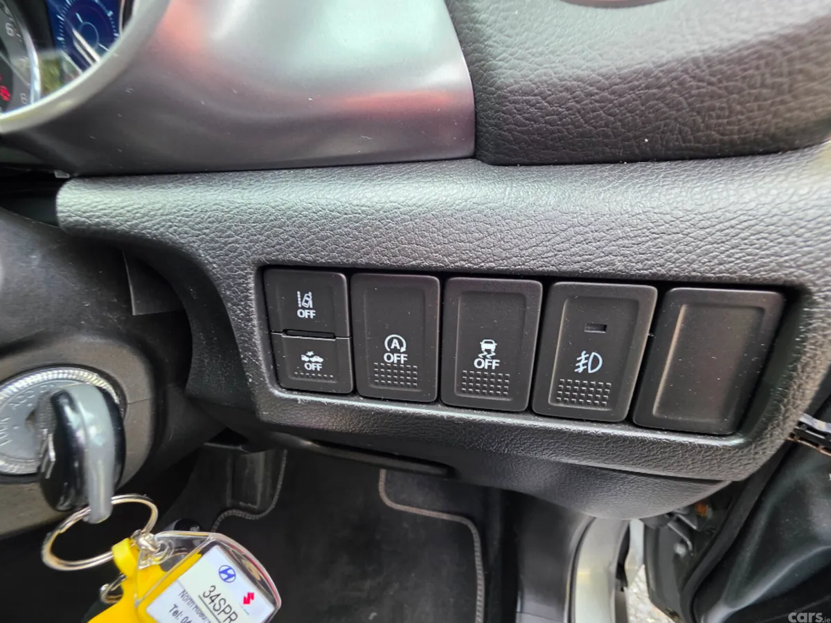 Suzuki Vitara Hatchback, Petrol, 2021, Grey