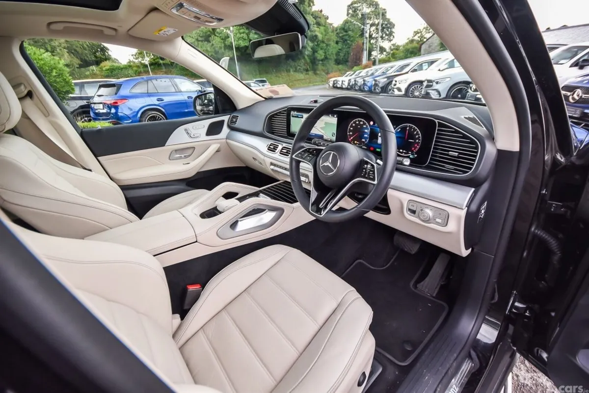 Mercedes-Benz GLE SUV, Diesel Plug-in Hybrid, 2026, Black