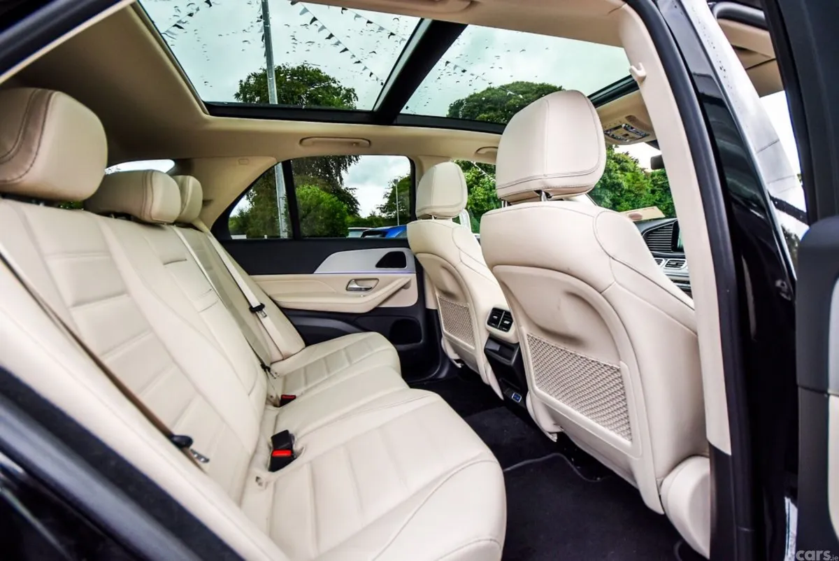 Mercedes-Benz GLE SUV, Diesel Plug-in Hybrid, 2026, Black