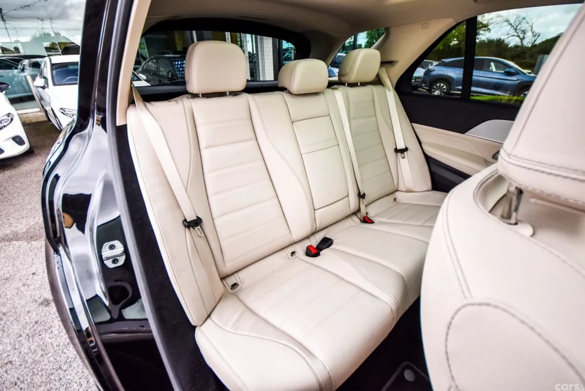 Mercedes-Benz GLE SUV, Diesel Plug-in Hybrid, 2026, Black