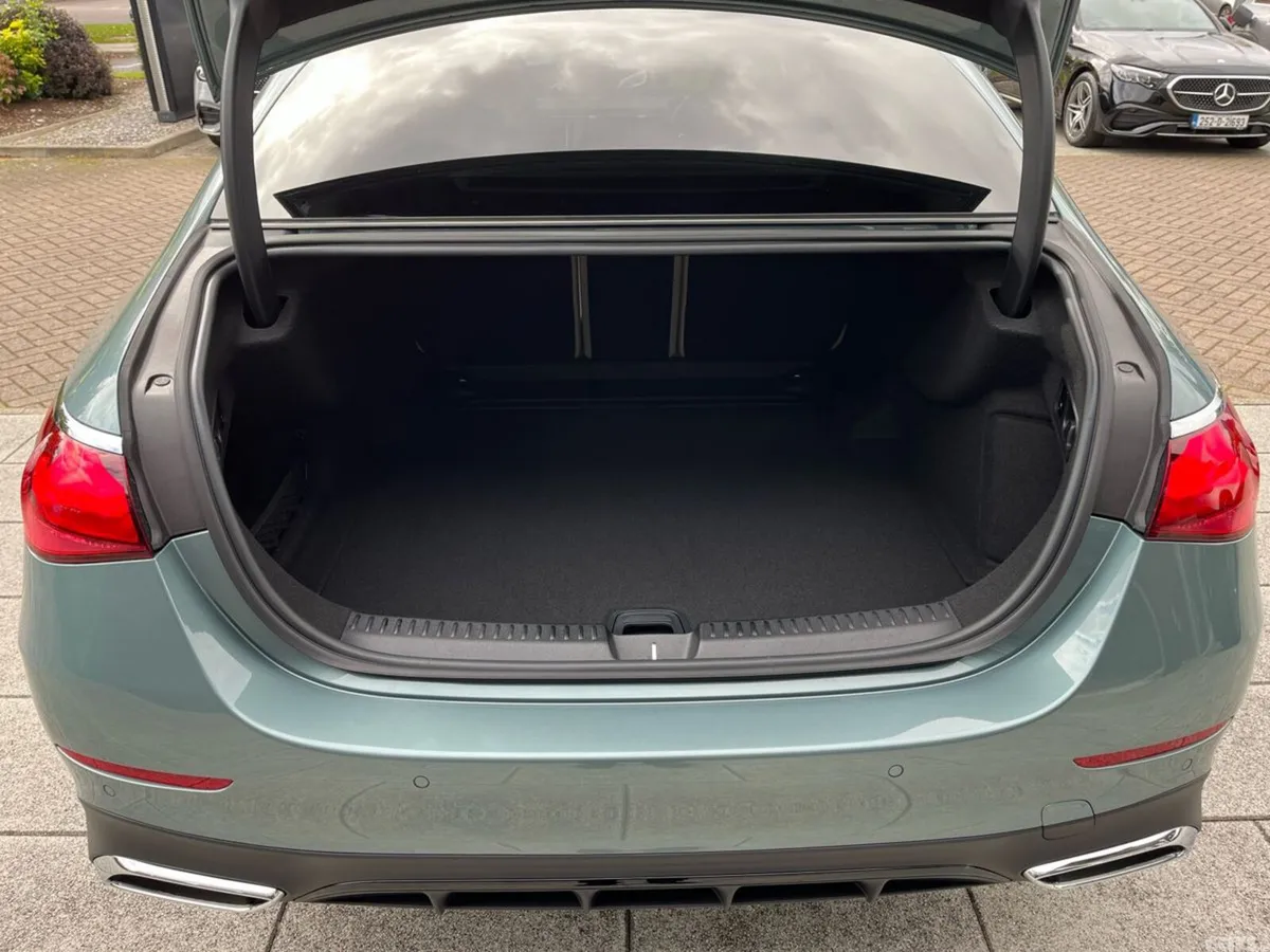Mercedes-Benz E-Class Saloon, Diesel Hybrid, 2026, Green
