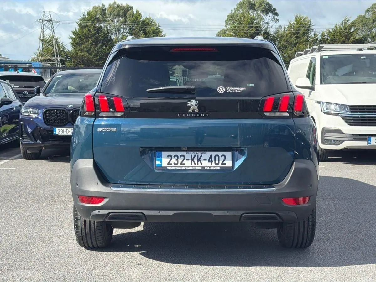 Peugeot 5008 MPV, Diesel, 2023, Blue