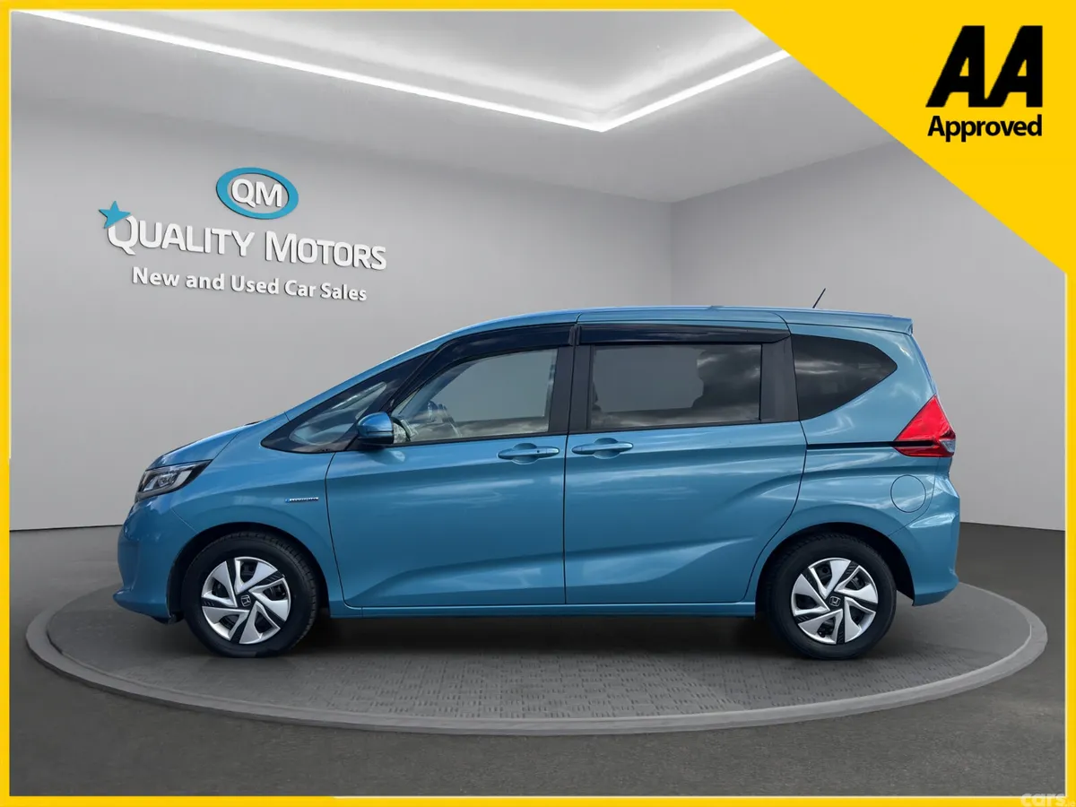 Honda Freed MPV, Petrol Hybrid, 2017, Blue