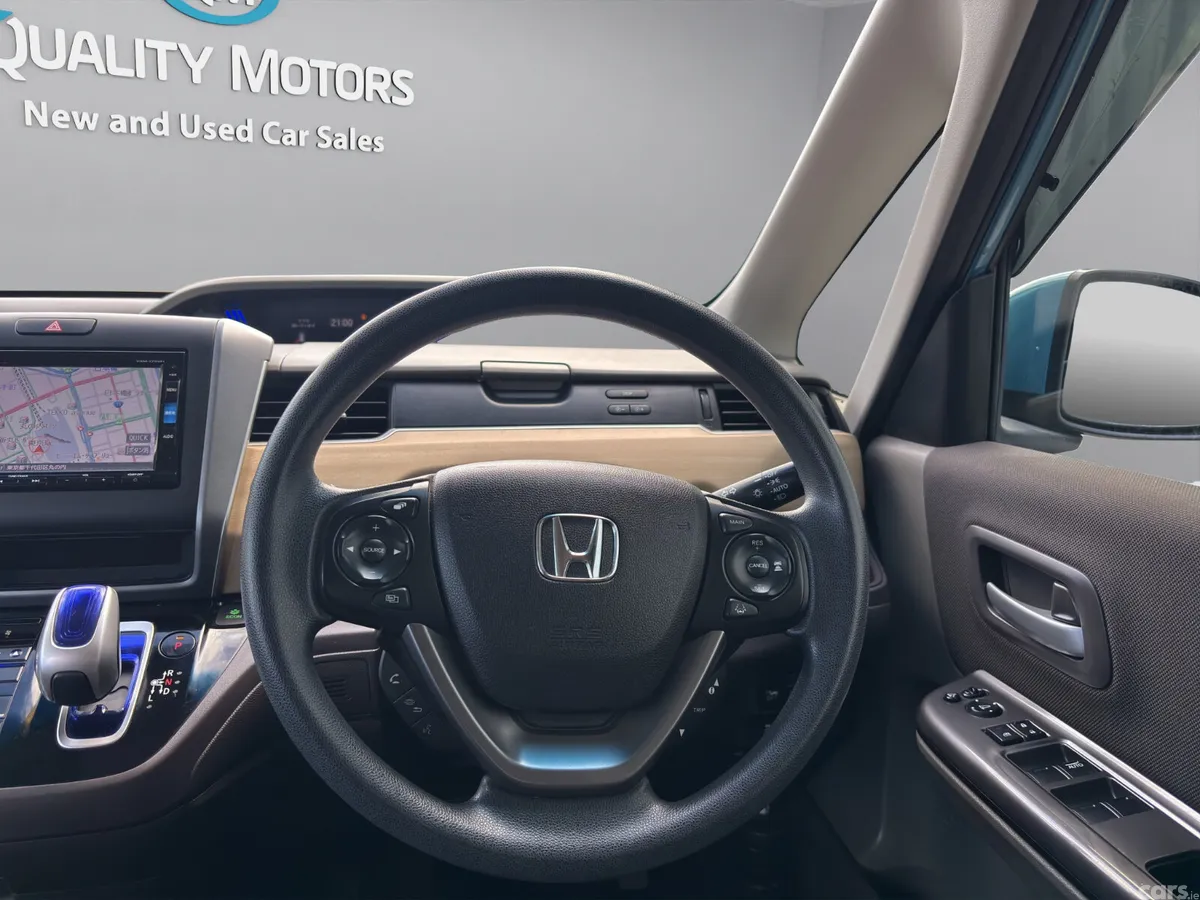Honda Freed MPV, Petrol Hybrid, 2017, Blue