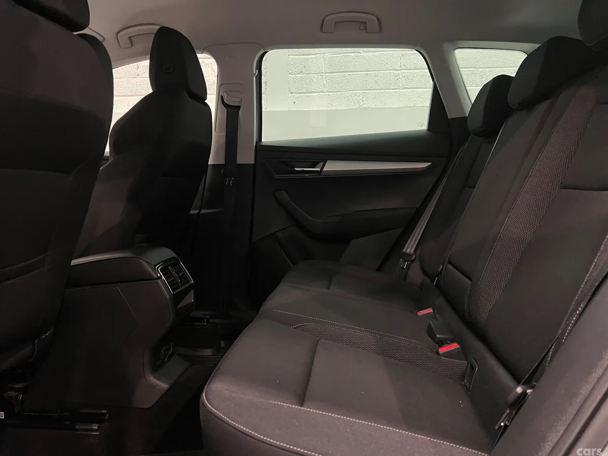 Skoda Karoq SUV, Diesel, 2024, Grey