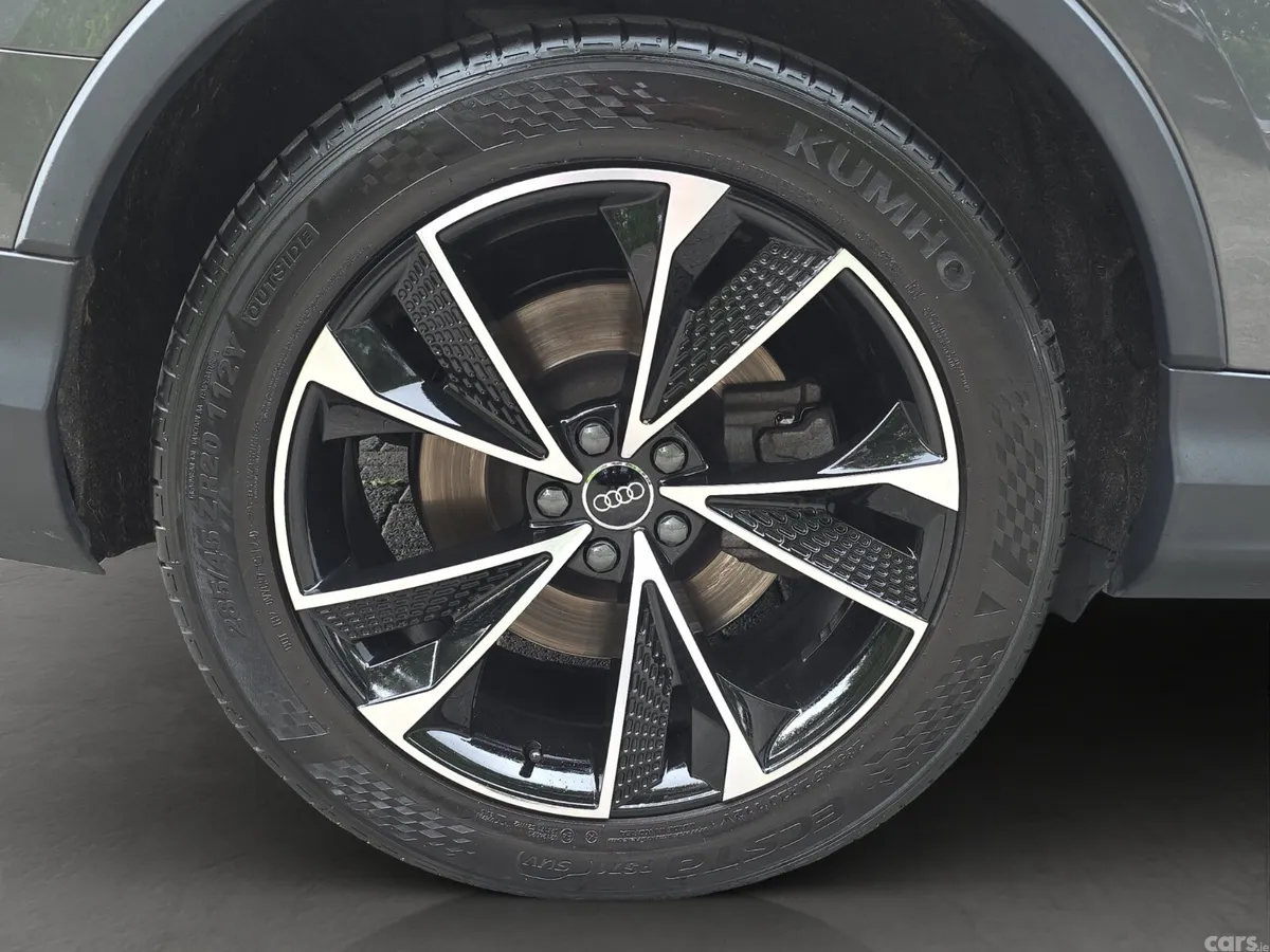 Audi Q7 SUV, Diesel, 2023, Grey