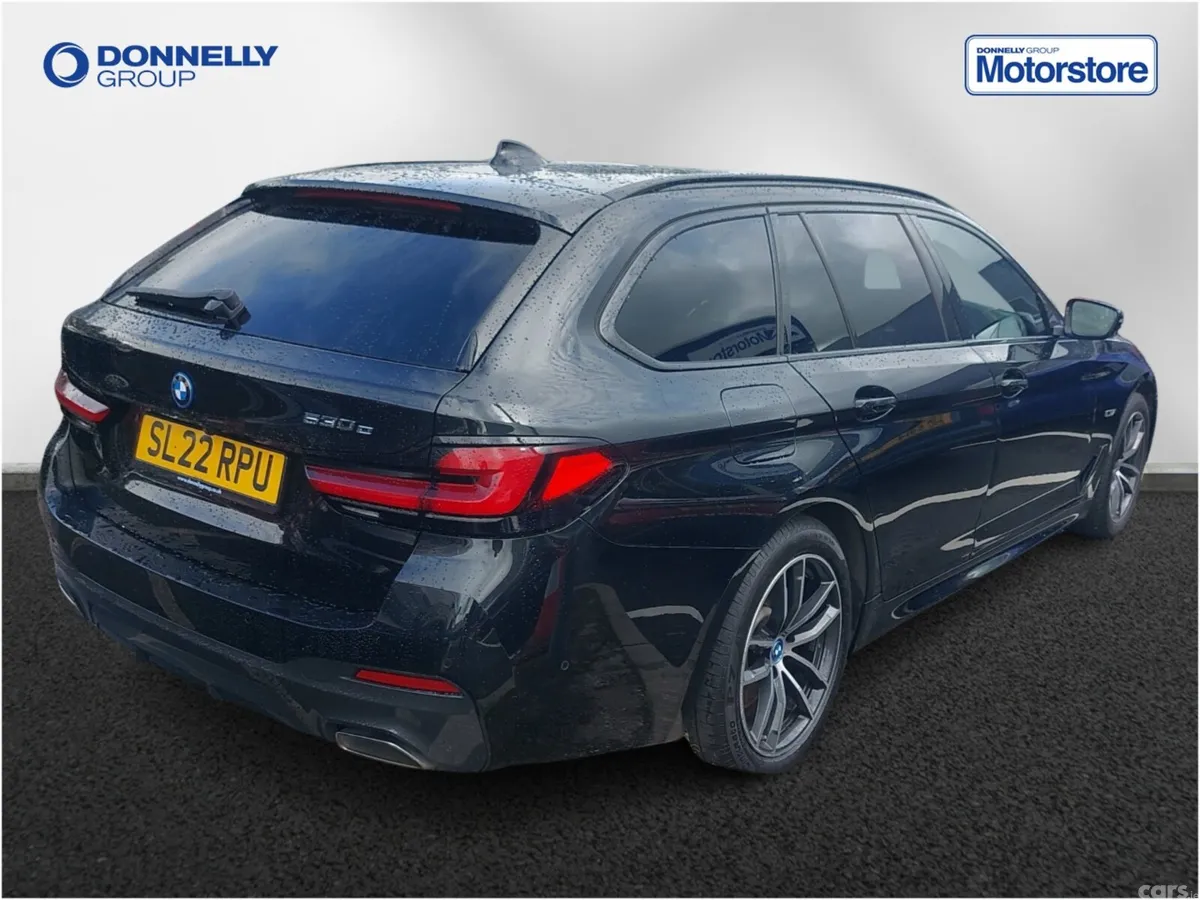 BMW 5-Series Estate, Petrol Hybrid, 2022, Black
