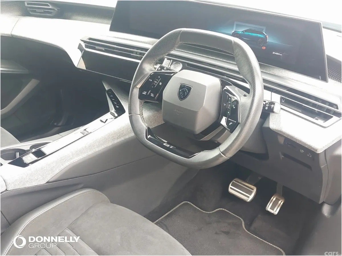Peugeot 5008 SUV, Electric, 2024, Blue