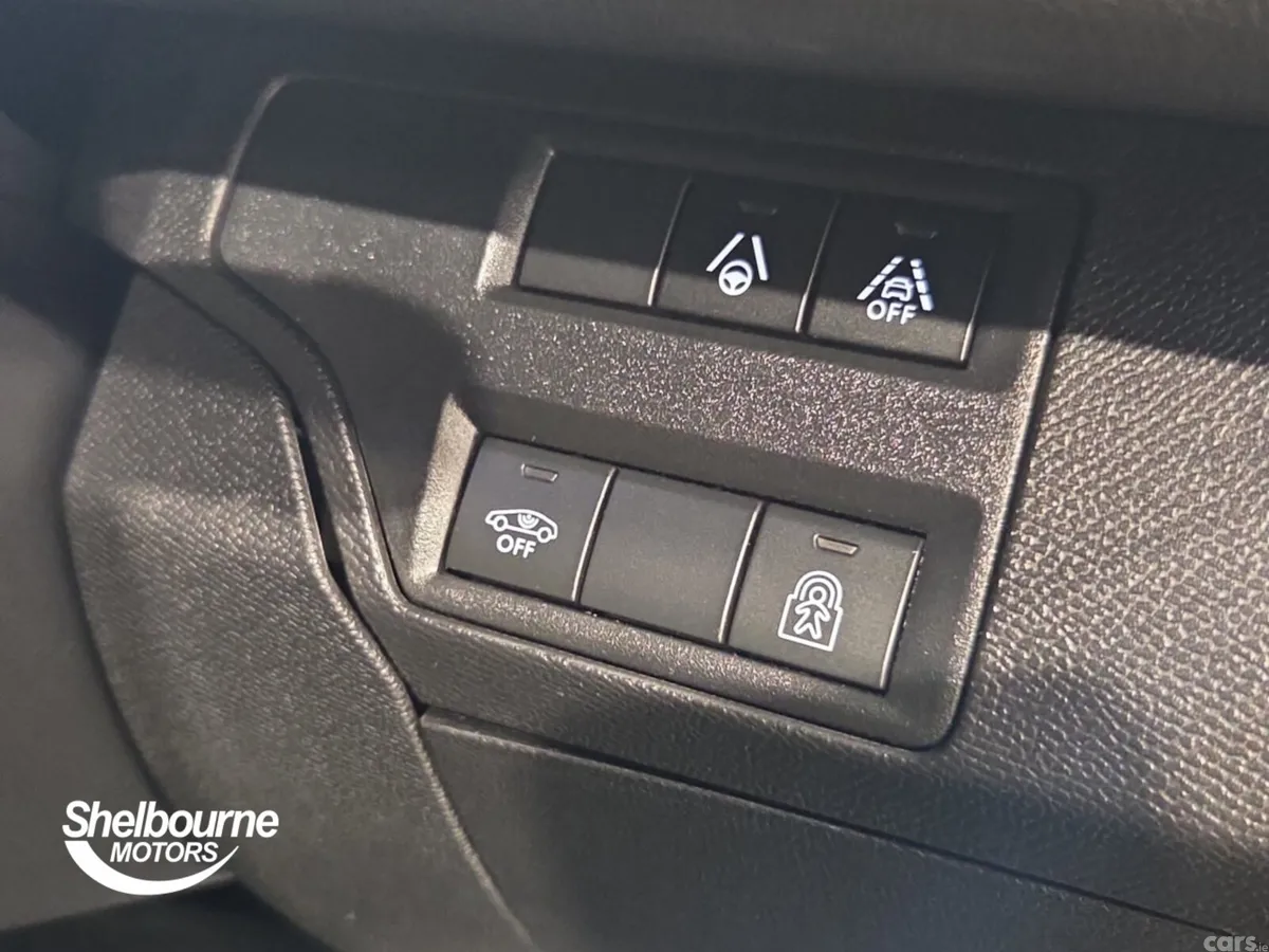 Peugeot 5008 Estate, Diesel, 2023, Grey