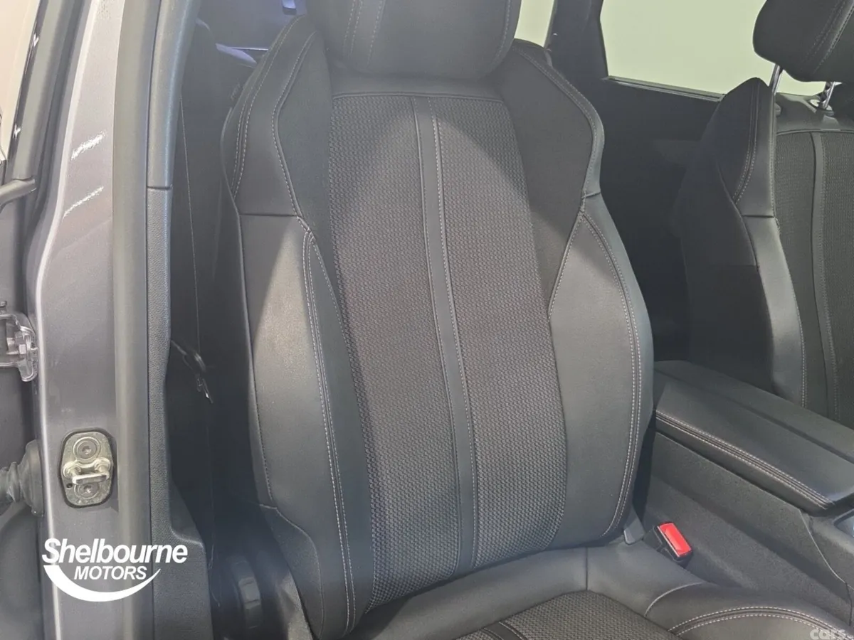 Peugeot 5008 Estate, Diesel, 2023, Grey
