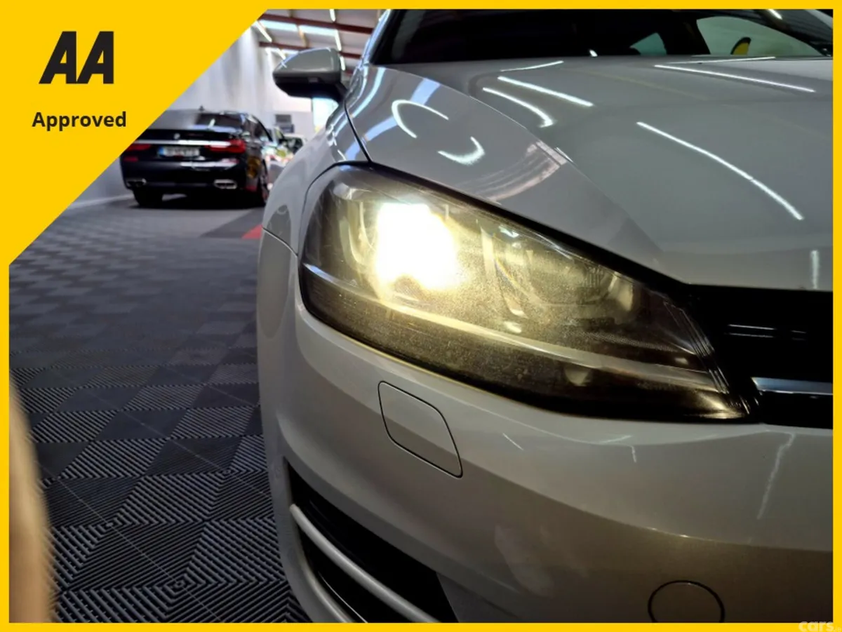 Volkswagen Golf Hatchback, Petrol, 2016, White