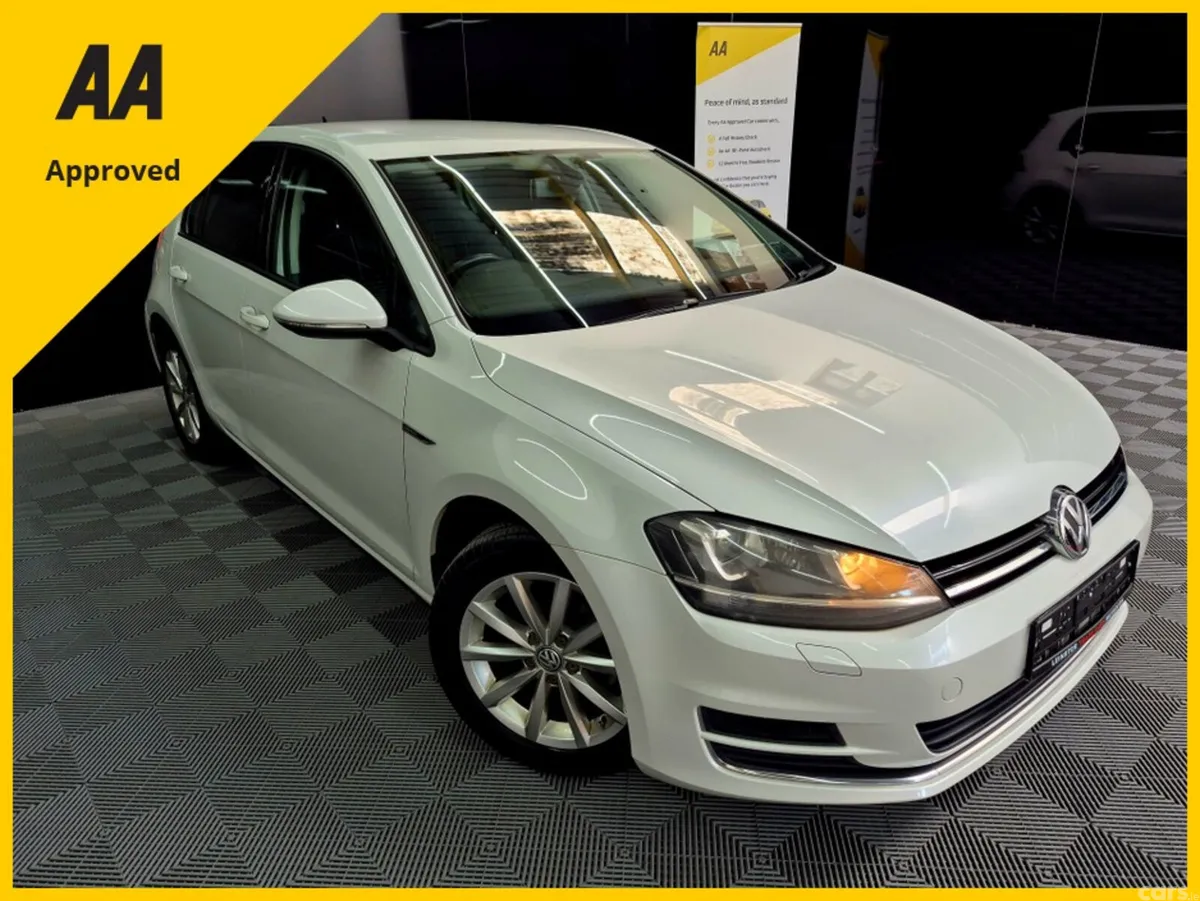 Volkswagen Golf Hatchback, Petrol, 2016, White