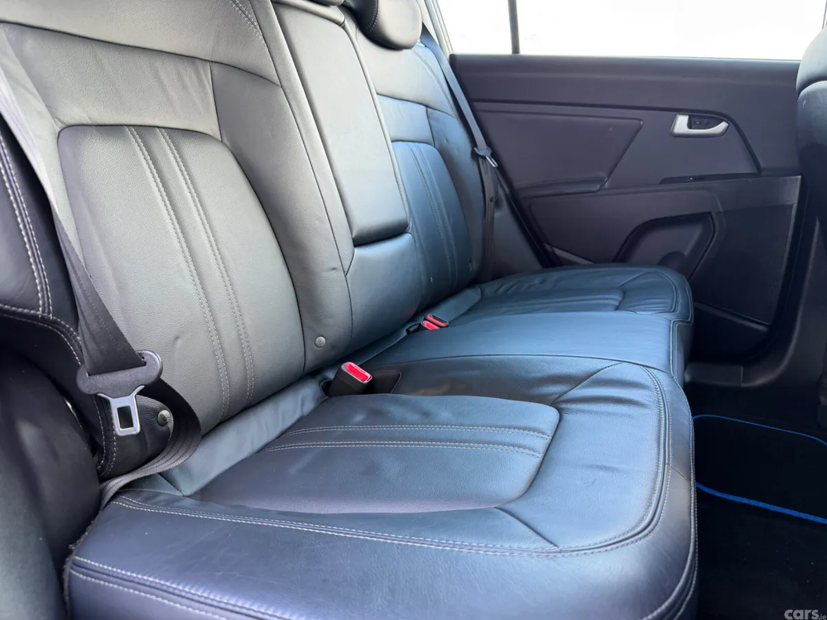 Kia Sportage SUV, Diesel, 2015, Black