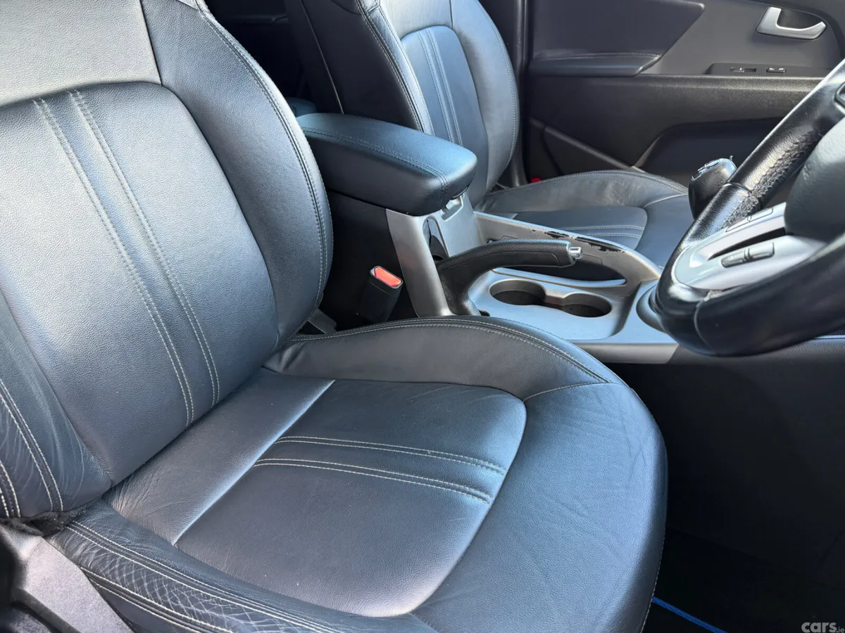 Kia Sportage SUV, Diesel, 2015, Black