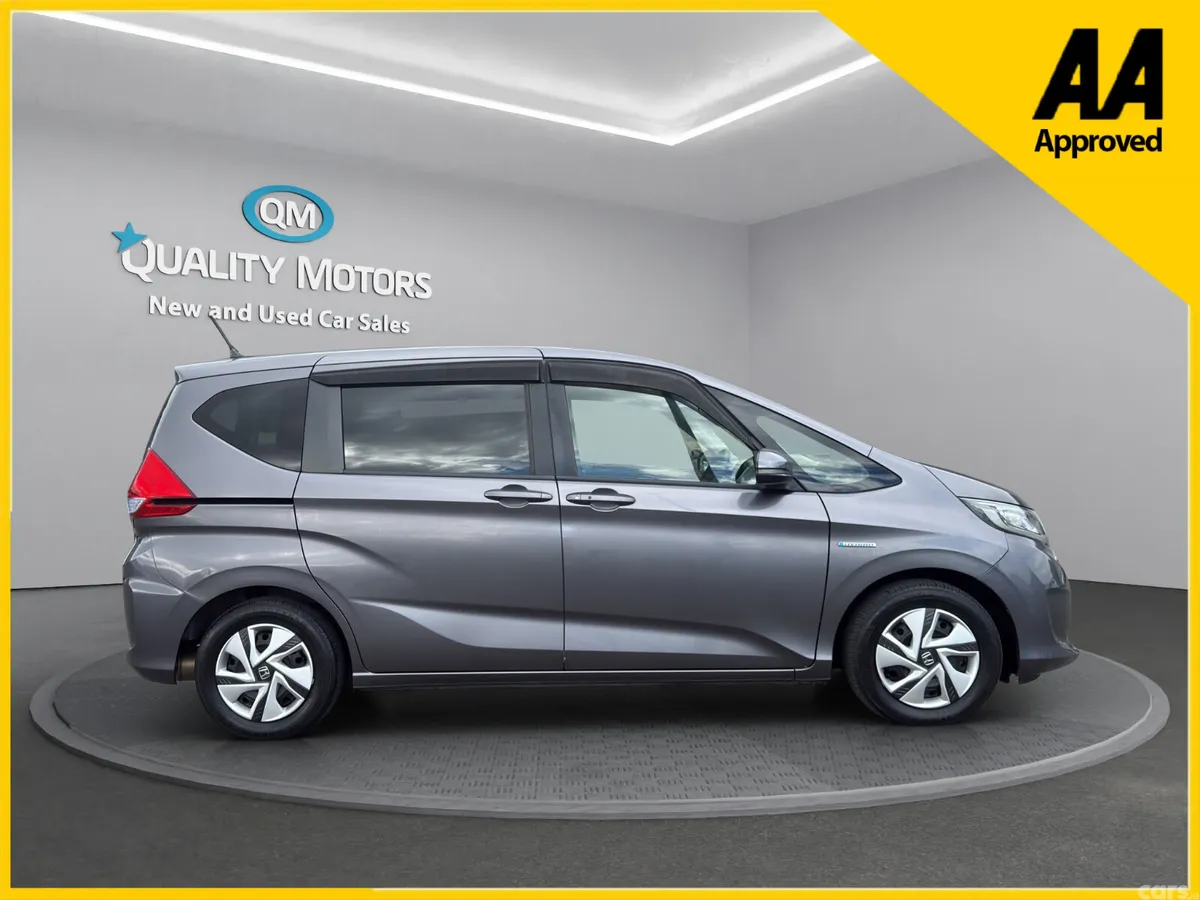 Honda Freed MPV, Petrol Hybrid, 2017, Grey