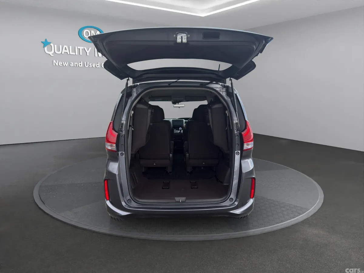 Honda Freed MPV, Petrol Hybrid, 2017, Grey