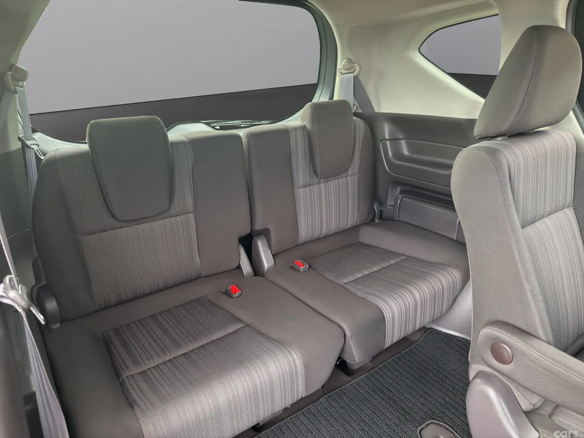 Honda Freed MPV, Petrol Hybrid, 2017, Grey