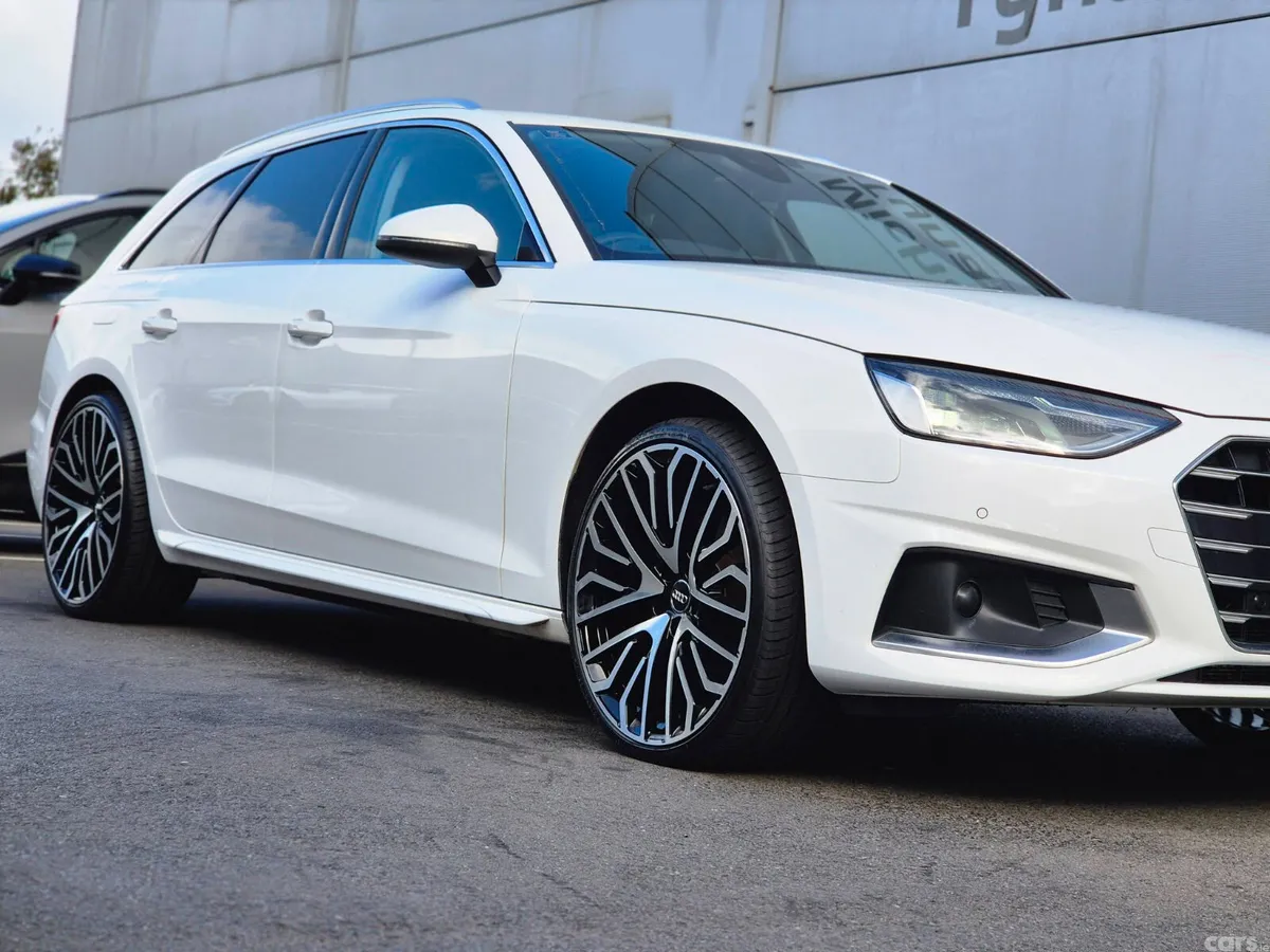 Audi A4 Estate, Diesel, 2024, White
