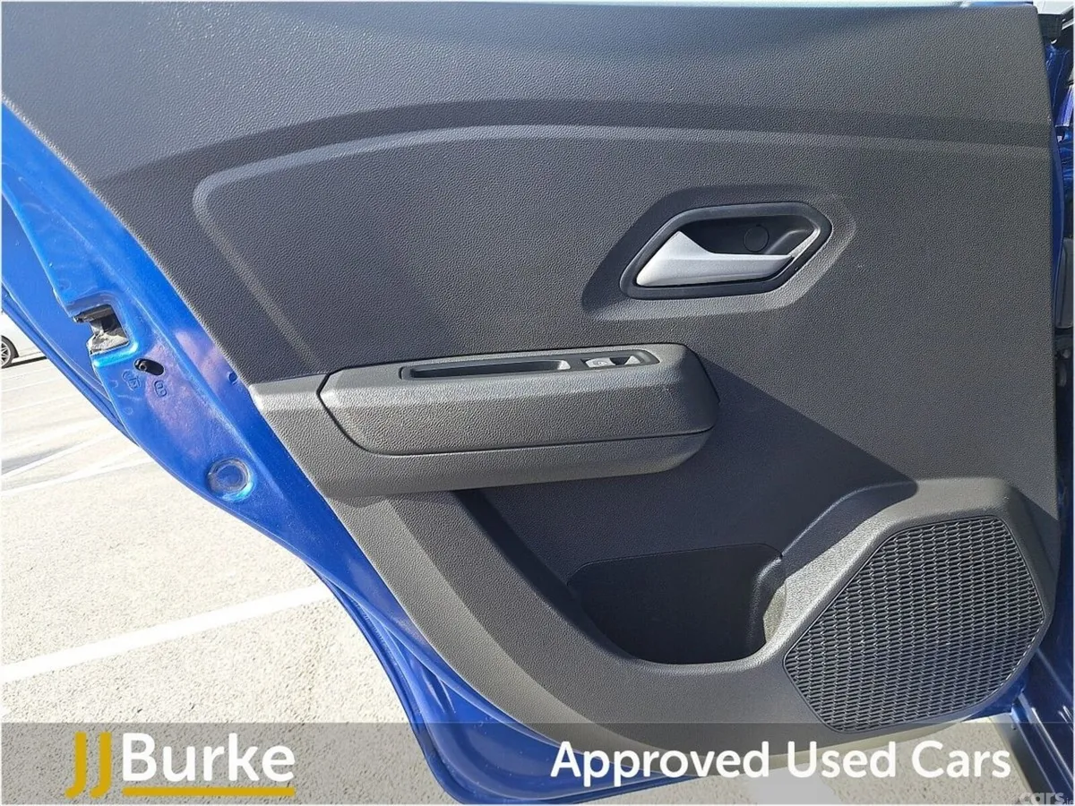 Dacia Sandero Stepway Hatchback, Petrol, 2023, Blue