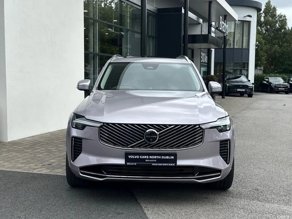 Volvo XC90 SUV, Petrol Plug-in Hybrid, 2025, Silver