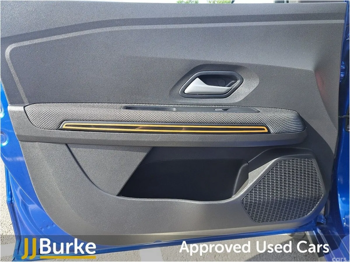 Dacia Sandero Stepway Hatchback, Petrol, 2023, Blue