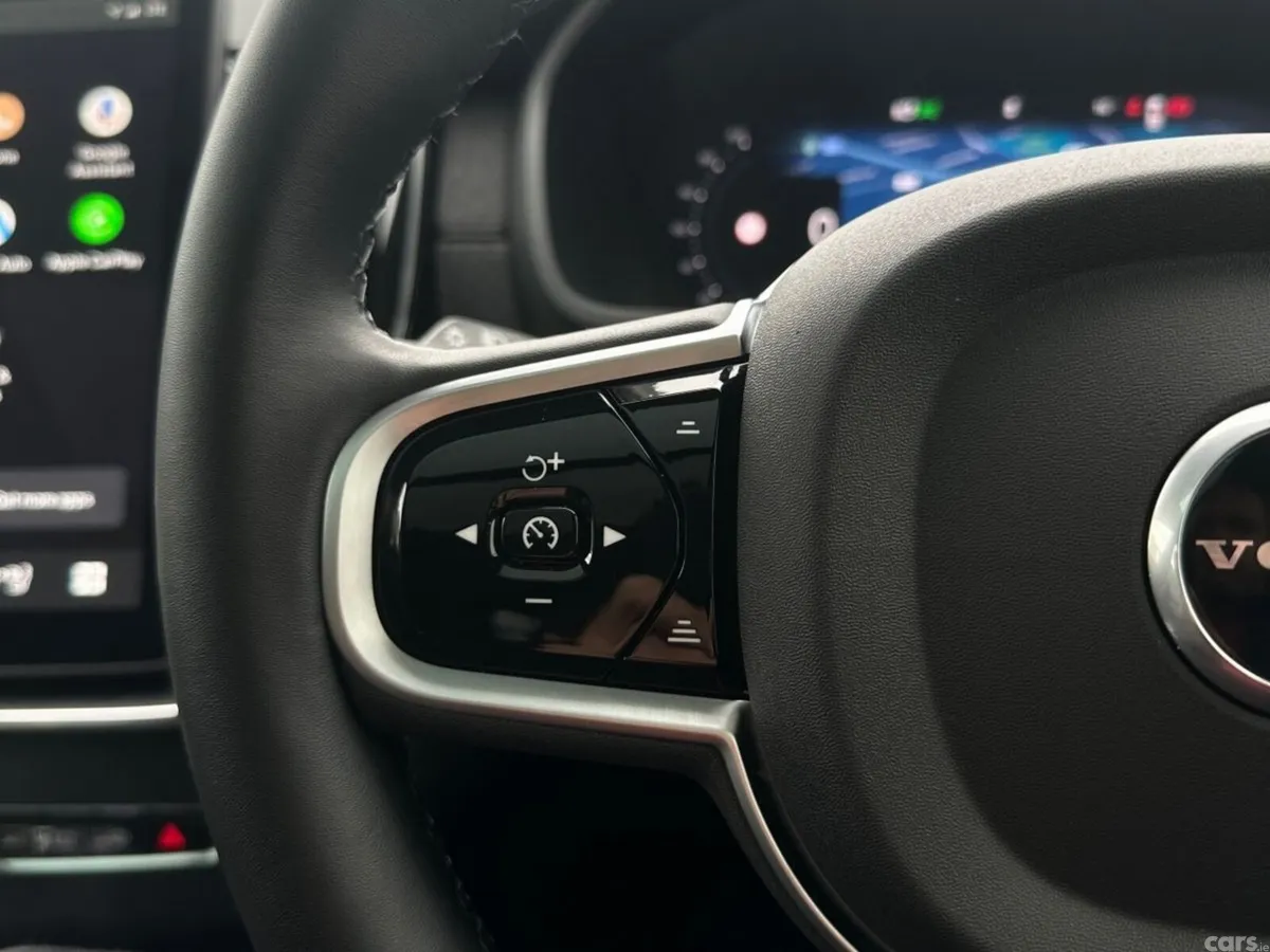 Volvo XC90 SUV, Petrol Plug-in Hybrid, 2025, Silver